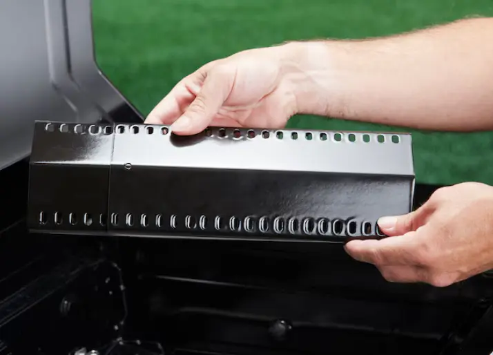 Master Forge 18-in x 4.19-in Porcelain-coated Steel Heat Plate fitting style
